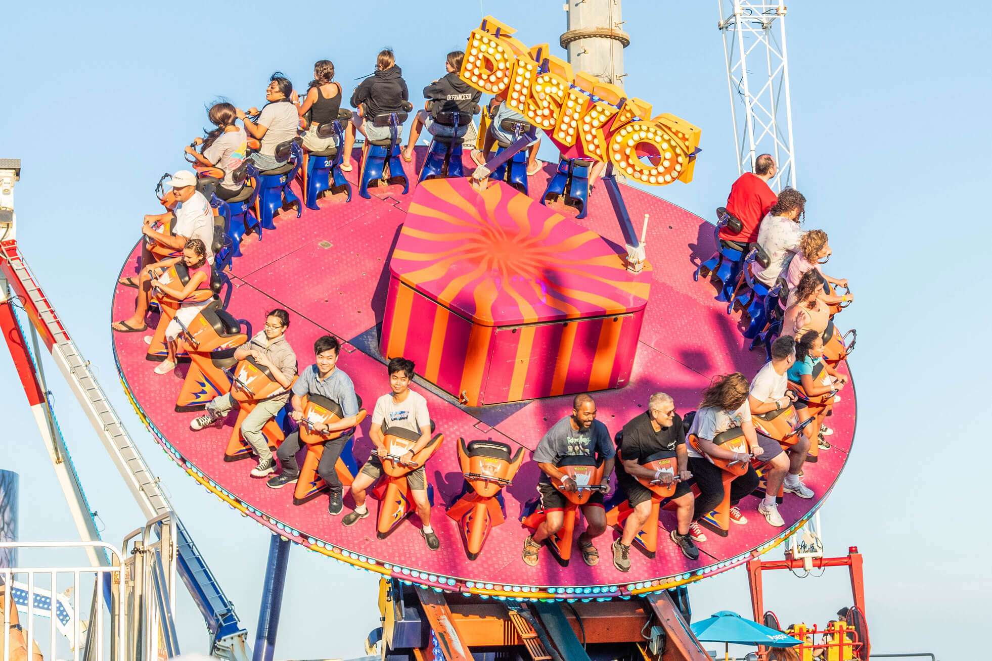 Riders on the Disk'o ride